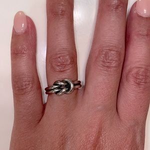 James Avery lovers knot ring size 6